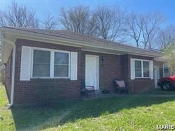 1821 New Madrid Street , Cape Girardeau, MO 63701