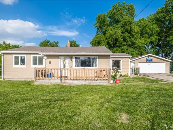 3431 Griffith Court, Burton, MI 48529