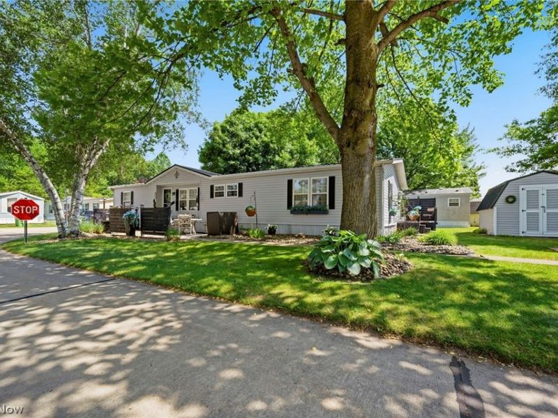 6416 Winterhaven, Madison, OH 44057 Photo 3