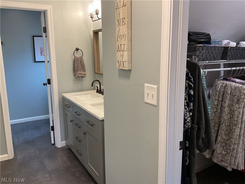 6578 S Timberidge Drive, Austintown, OH 44515 Photo 18