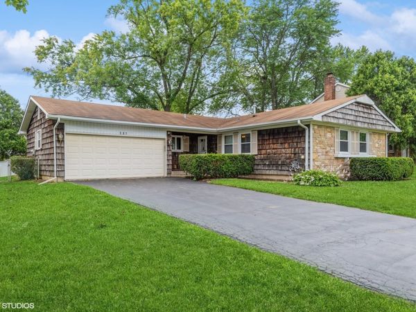 380 Checker Drive, Buffalo Grove, IL 60089