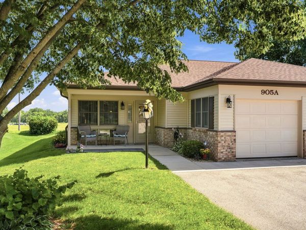 905A Coventry Lane, Sterling, IL 61081