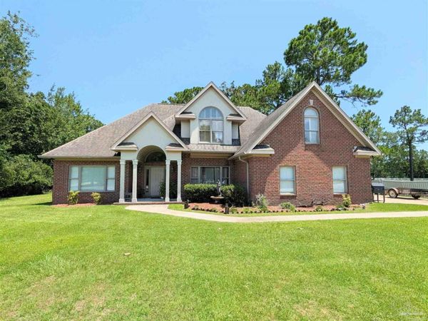 5325 Pale Moon Dr, Pensacola, FL 32507