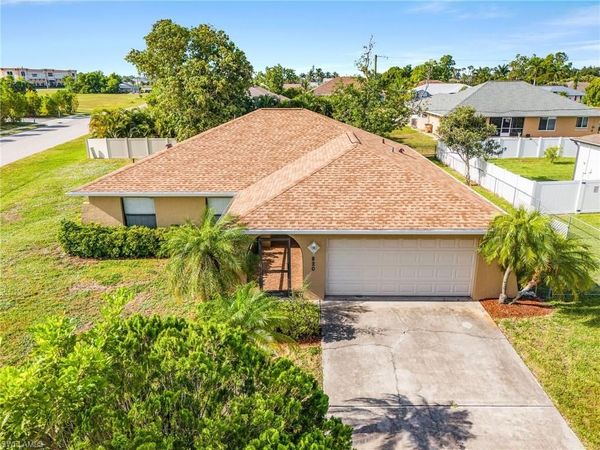 820 SW 16th TER, CAPE CORAL, FL 33991