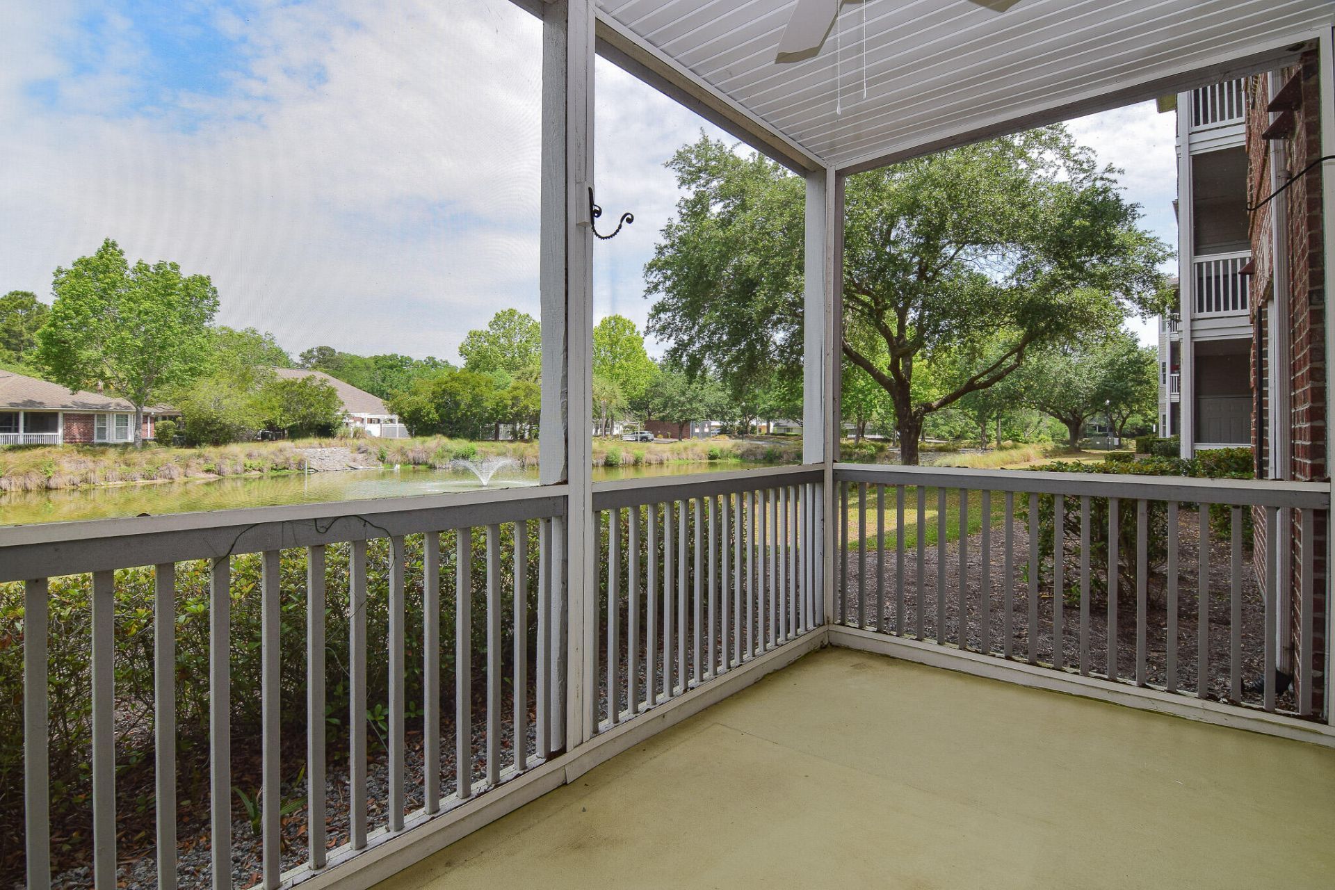 1481 Cambridge Lakes Drive Photo 18