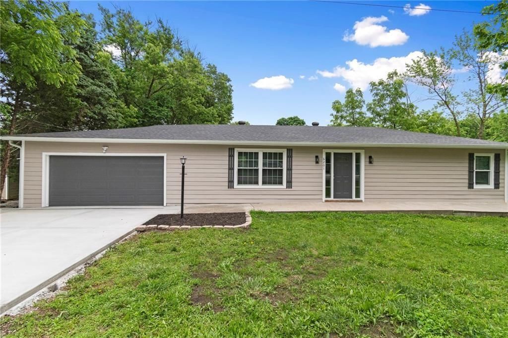 6201 N Topping Avenue, Kansas City, MO 64119 Main Photo