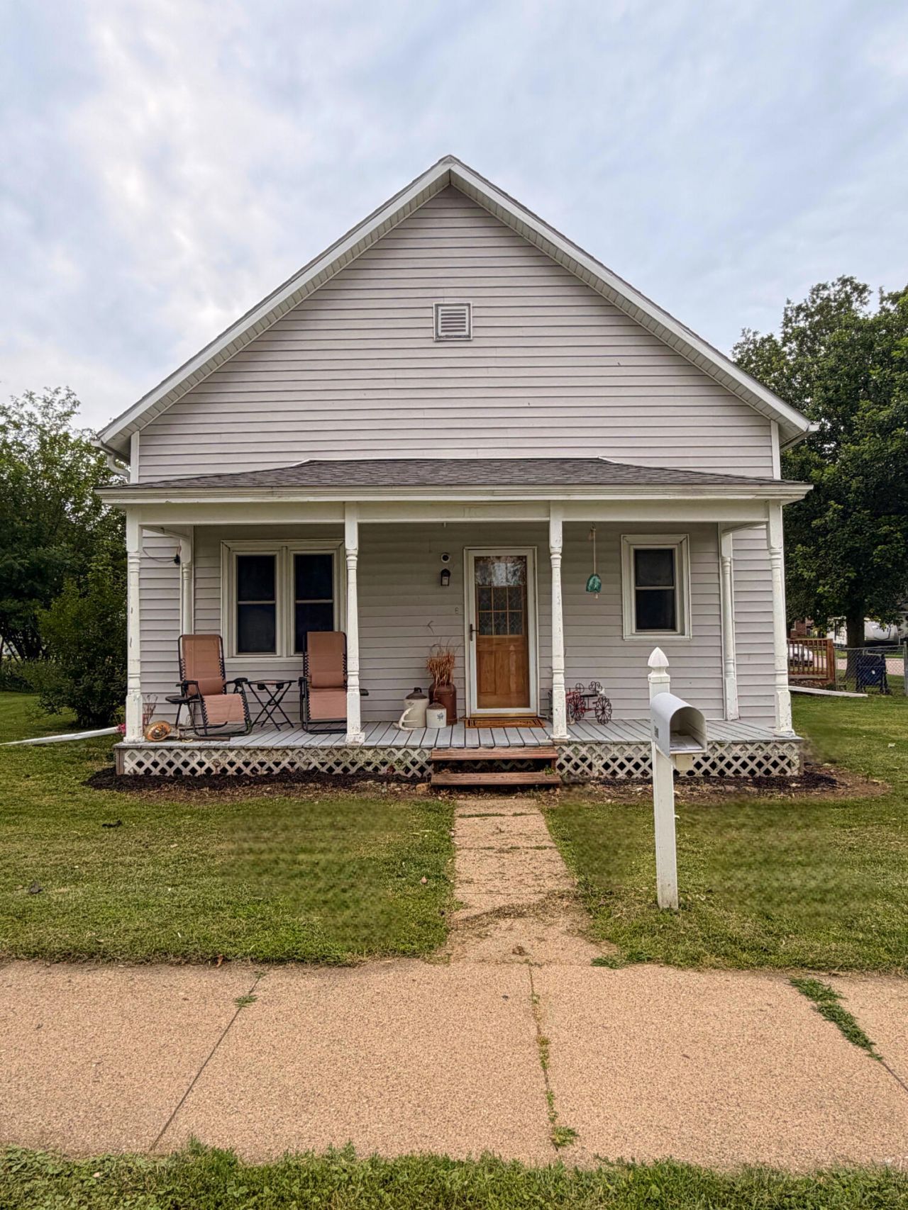 421 N 4th Avenue, Logan, IA 51546 Main Photo