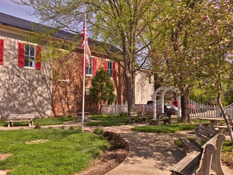 220 E Main Street, Batavia, OH 45103 Photo 4
