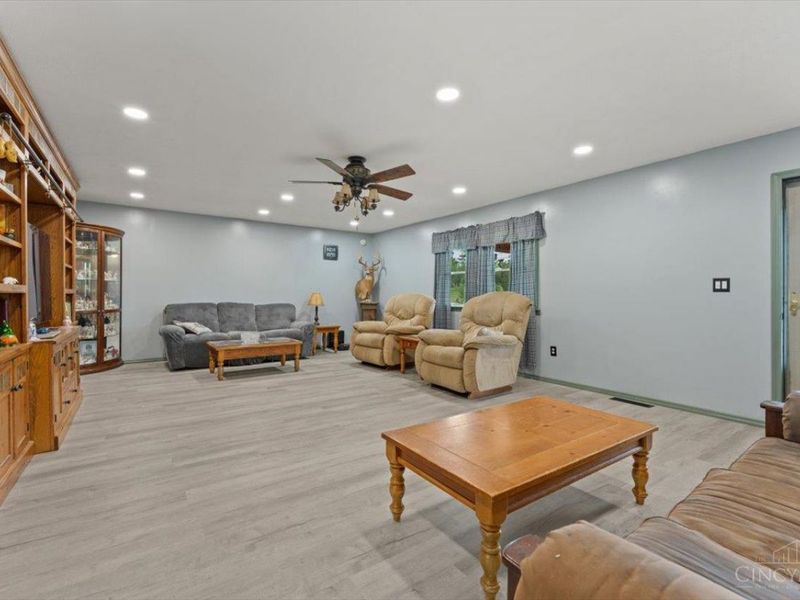 374 Cuckoo Road, Peebles, OH 45660 Photo 9