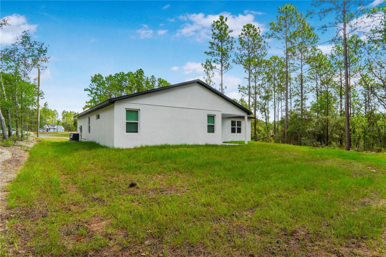 1902 W Adelia Place, Citrus Springs, FL 34434 Photo