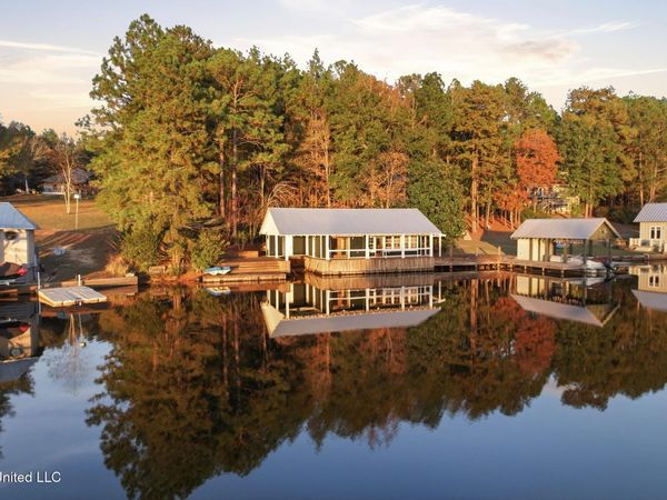 15 Lakeridge Point, Lumberton, MS 39455