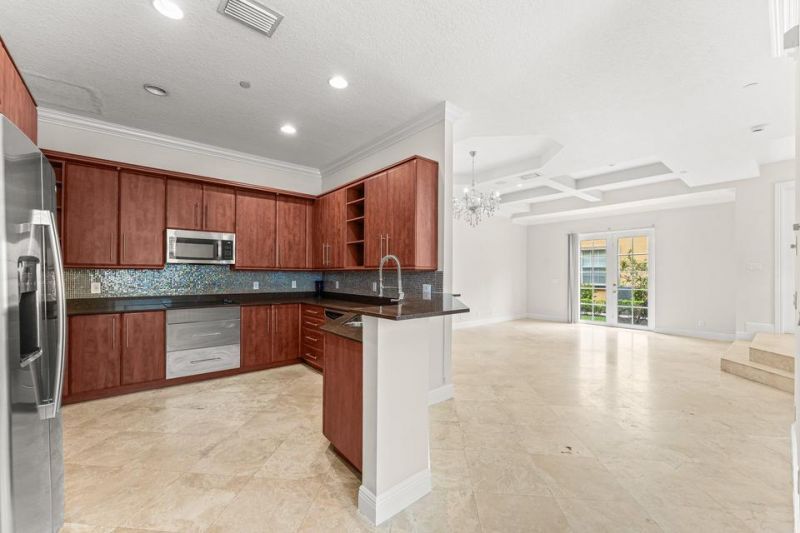 210 NE 69th Circle, Boca Raton, FL 33487 Photo