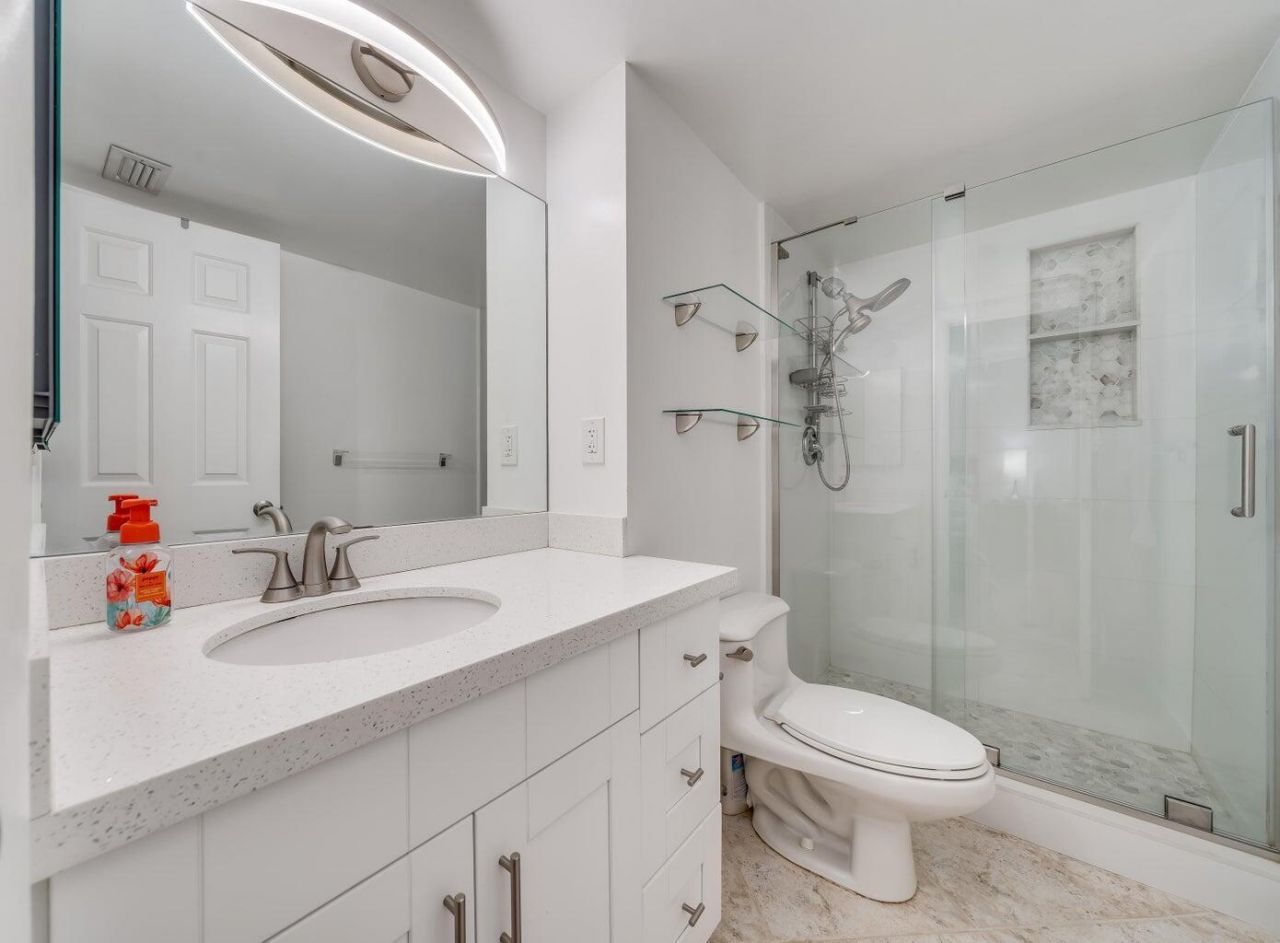 3939 NE 5th Avenue, Unit D103, Boca Raton, FL 33431 Photo