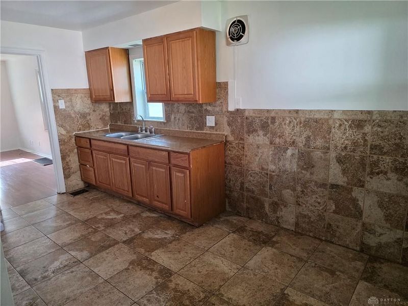 3313 Riverside Drive, Dayton, OH 45405 Photo 6