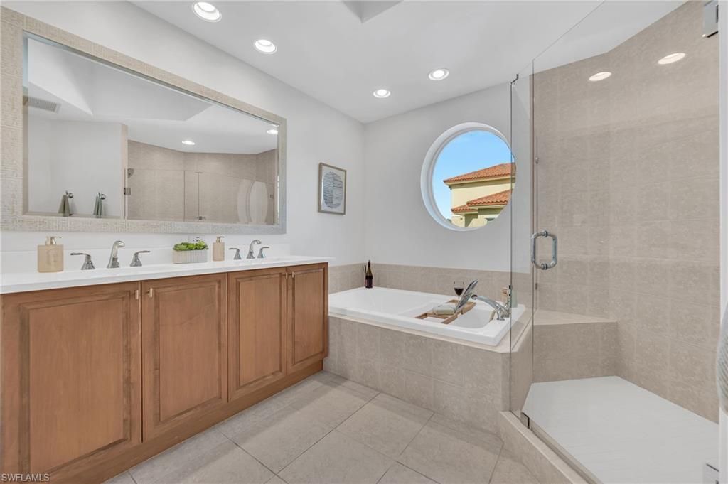 2738 Tiburon Blvd E, Unit 406, Naples, FL 34109 Photo