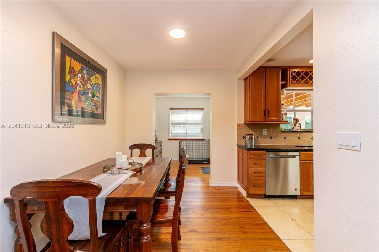 5760 SW 51st St, Miami, FL 33155 Photo