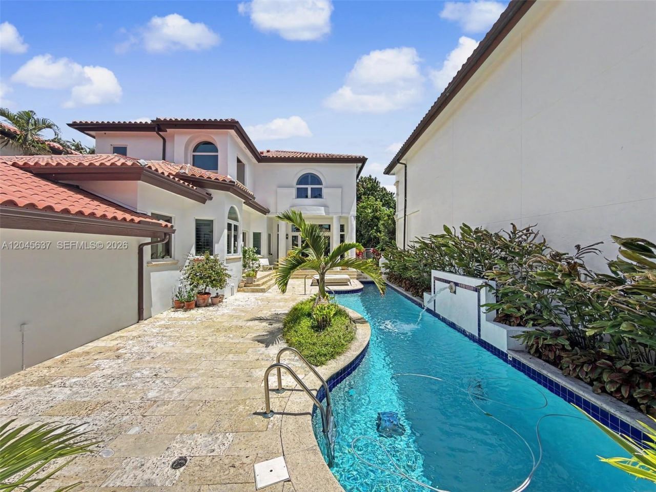 13689 Deering Bay Dr, Coral Gables, FL 33158 Photo