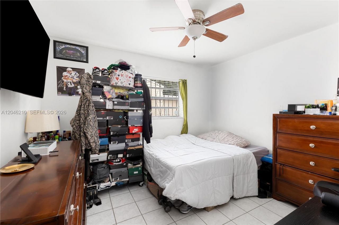 2818 SW 2nd St , Miami, FL 33135 Photo