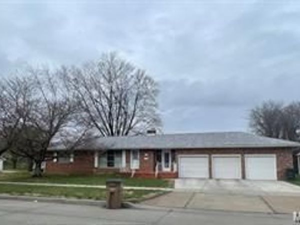 1218 Good Hope Street , Cape Girardeau, MO 63703