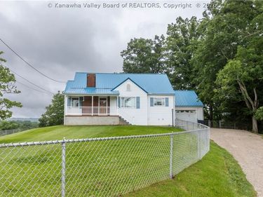 163 Myrtle Tree Road, South Charleston, WV 25309