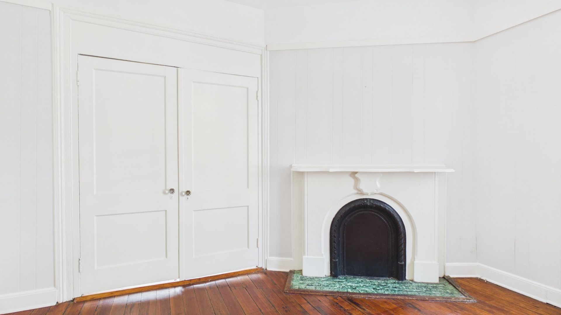 120 Alexander Street Photo 13