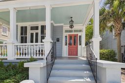 120 Alexander Street photo 4