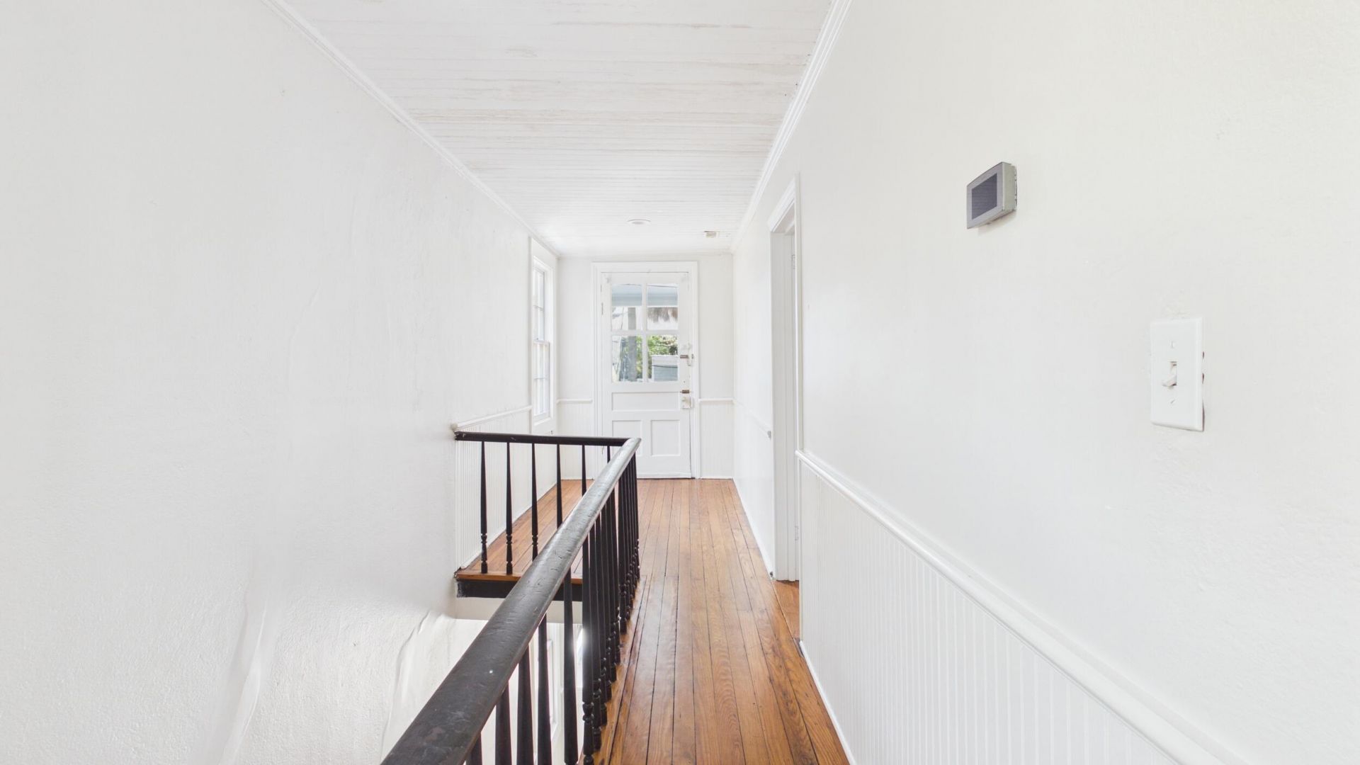 120 Alexander Street Photo 20