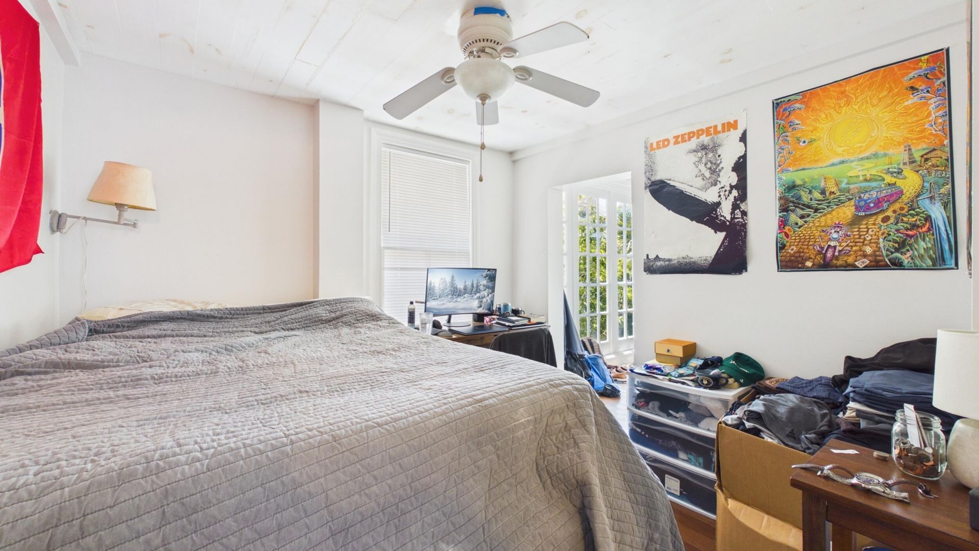 120 Alexander Street Photo 33