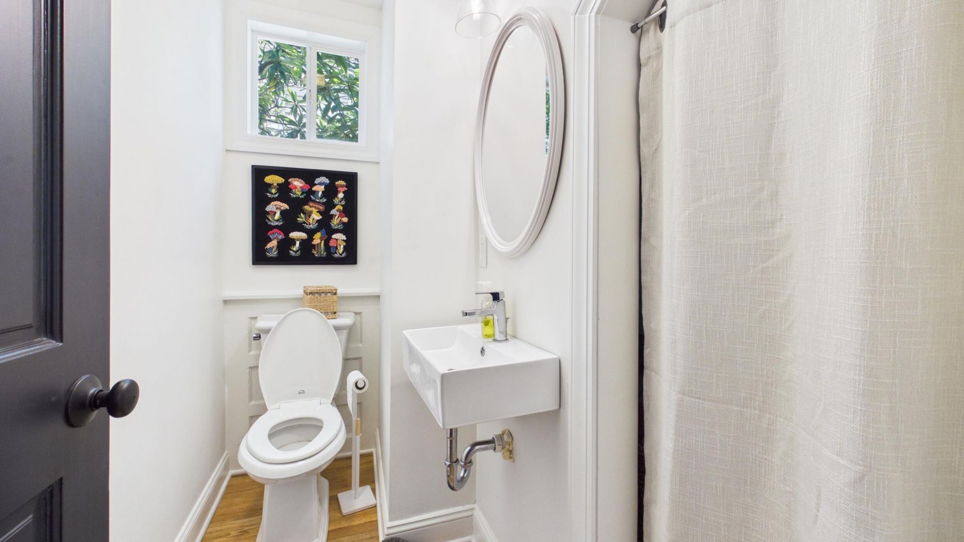120 Alexander Street Photo 46