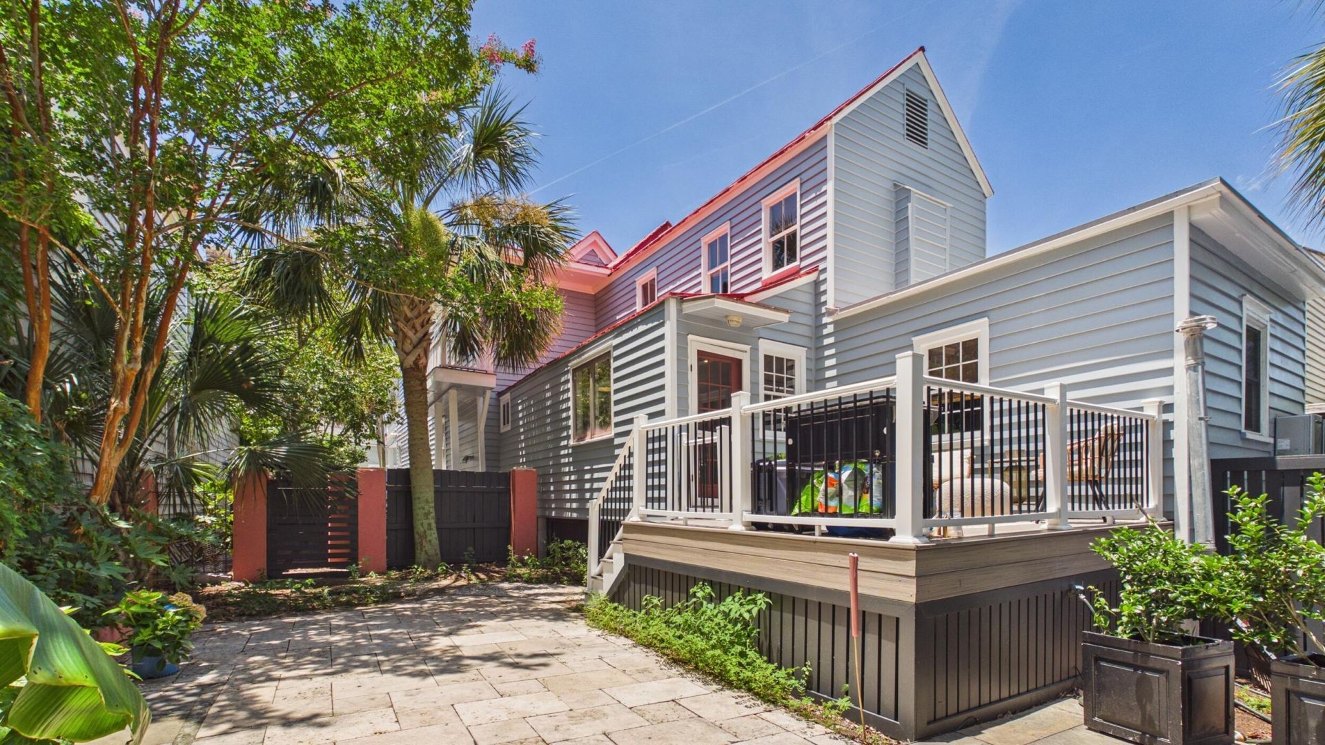 120 Alexander Street Photo 58
