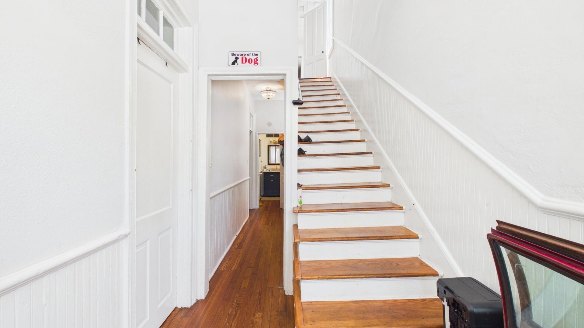 120 Alexander Street Photo 7
