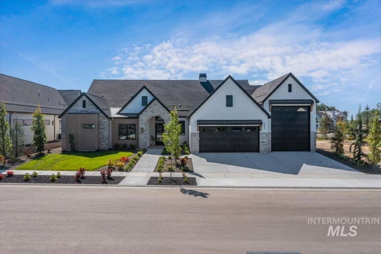 3632 N Harvest Moon Way, Eagle, ID 83616 Main Photo