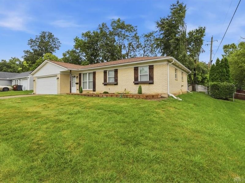 2268 Chapel Drive, Fairborn, OH 45324 Photo 8