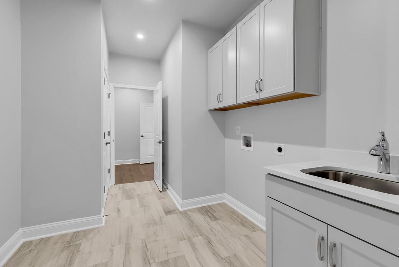 1586 Crested Iris Way Photo 29