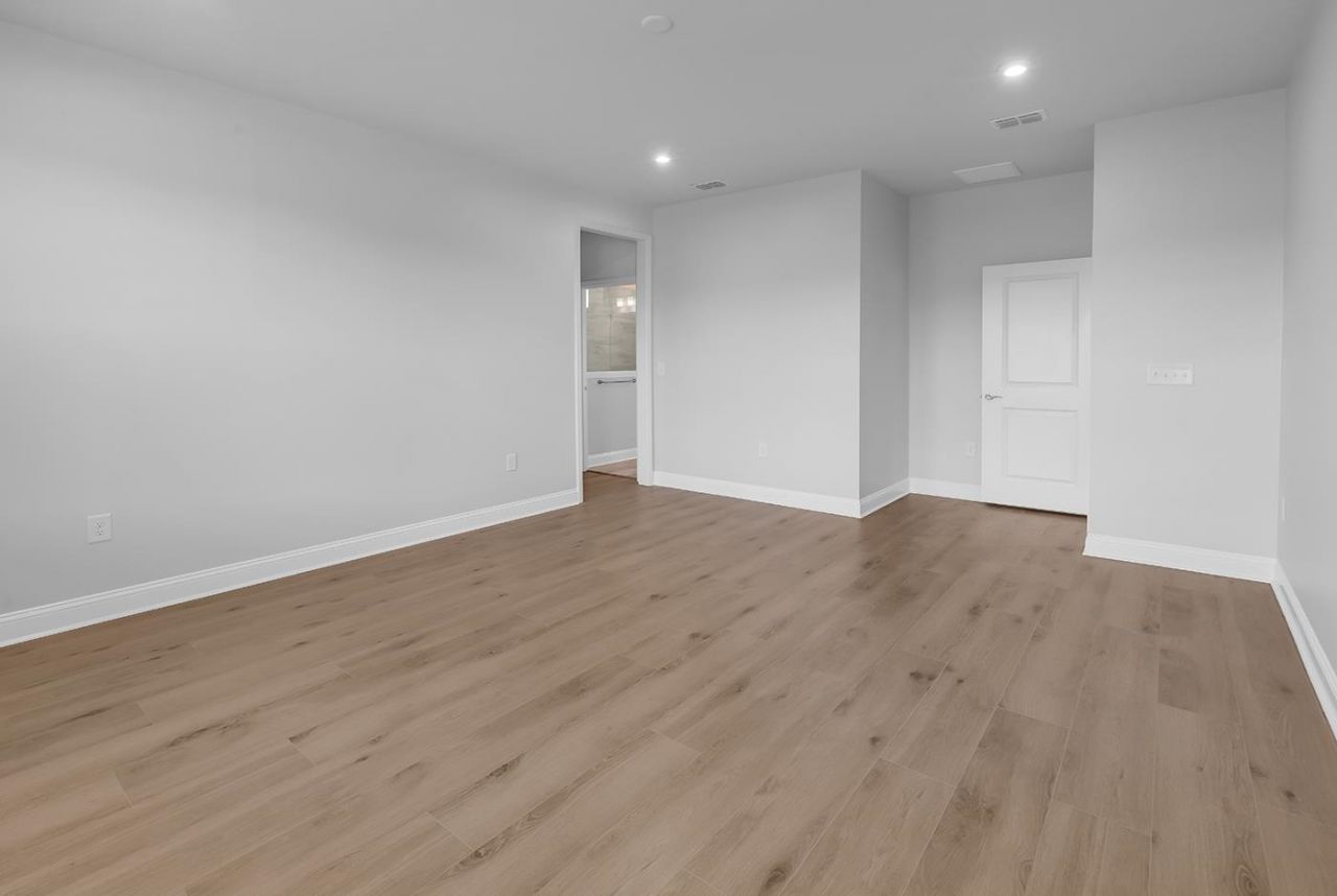 1586 Crested Iris Way Photo 33