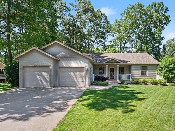 2560 Huron Trail, Unit 7, Muskegon, MI 49445