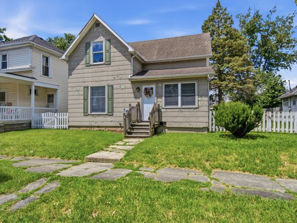 331 S Court Street, Marysville, OH 43040