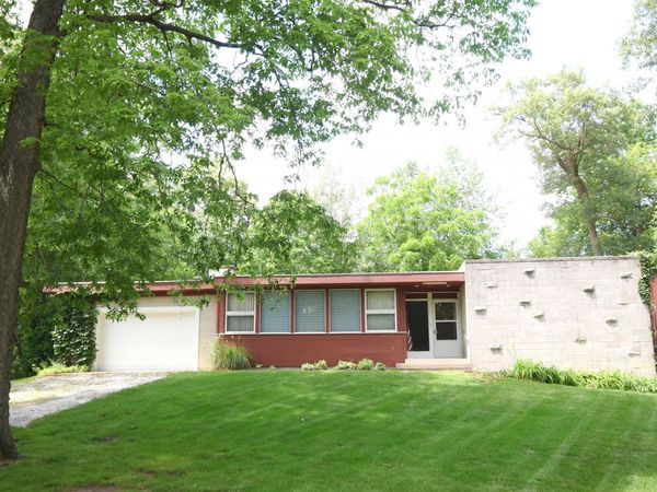 900 W Winding Road , Rensselaer, IN 47978