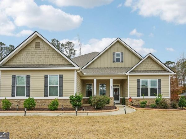 290 Calebee Avenue, Senoia, GA 30276
