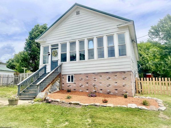 305 Second Street, Terra Alta, WV 26764