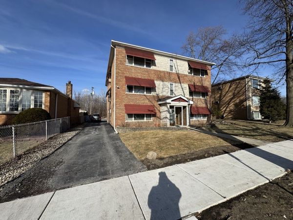 2836 Minnesota Avenue , Blue Island, IL 60406