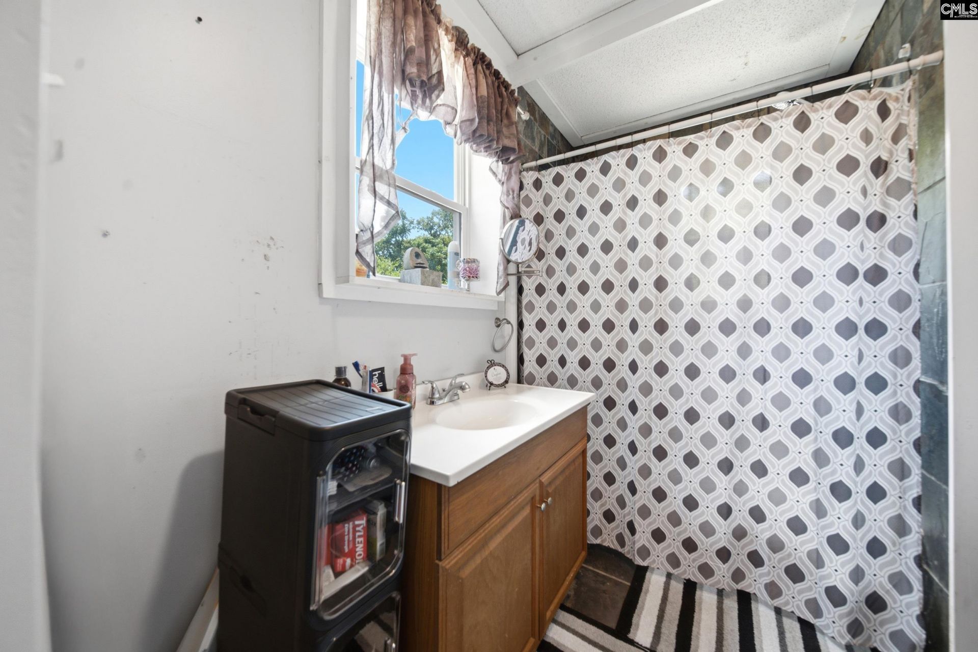 48 Glenn Street  Photo 17