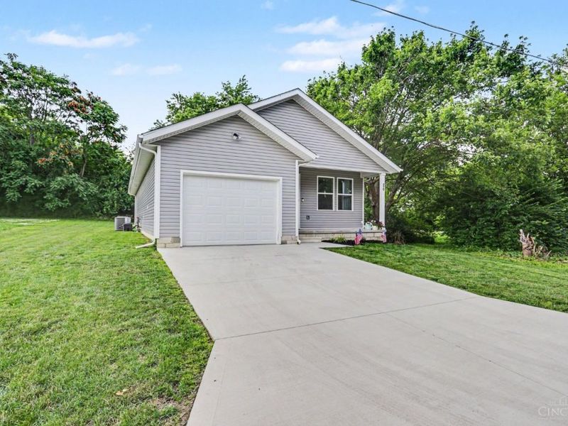 26 Miron Street, Bloomingburg, OH 43106 Photo 3