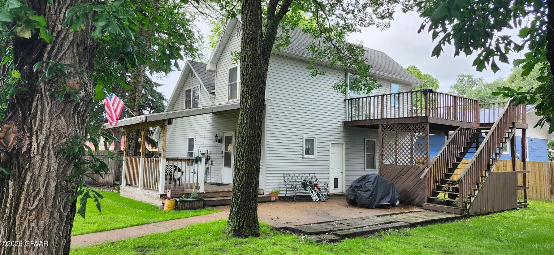 606 10TH Street  primary photo