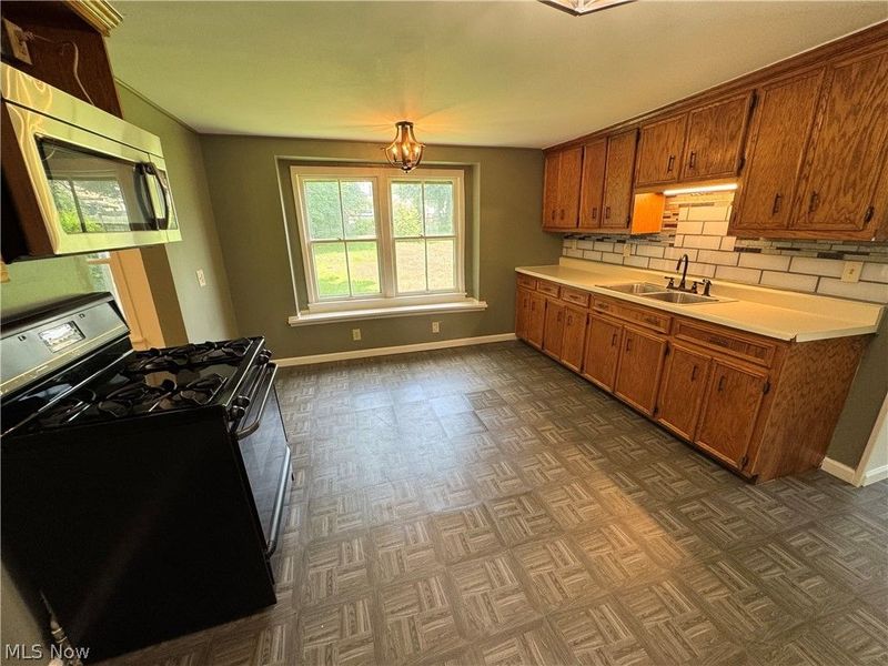 209 W Washington Street, Lisbon, OH 44432 Photo 9