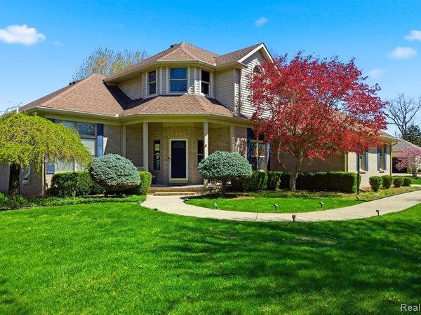 8488 Annette Avenue, Grosse Ile Twp, MI 48138