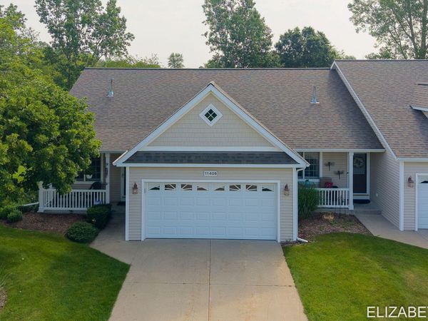 11409 N Lake Drive, Holland, MI 49424