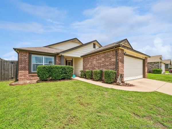 2212 E Elmira Street , Broken Arrow, OK 74012