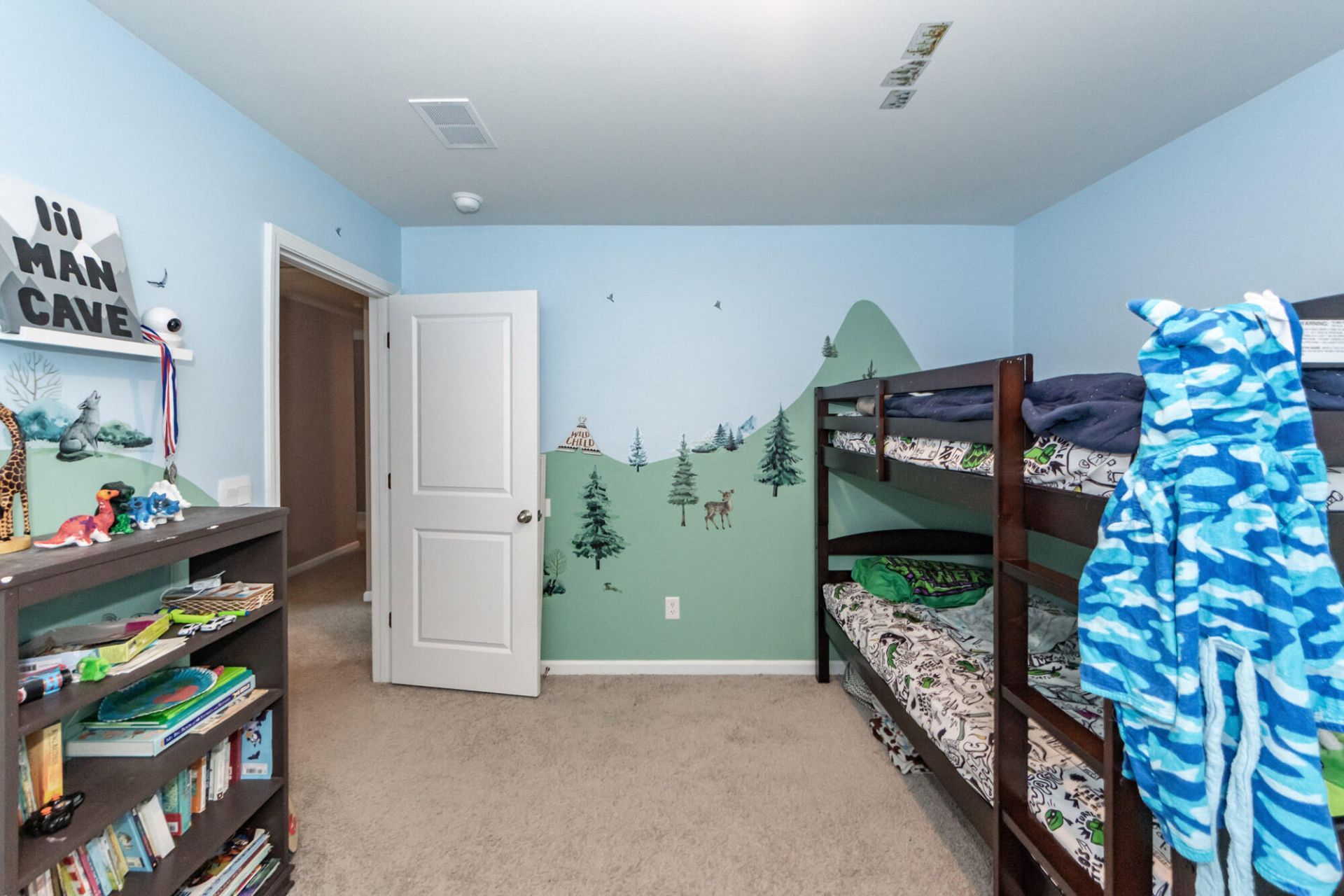 233 Coral Sunset Way Photo 25