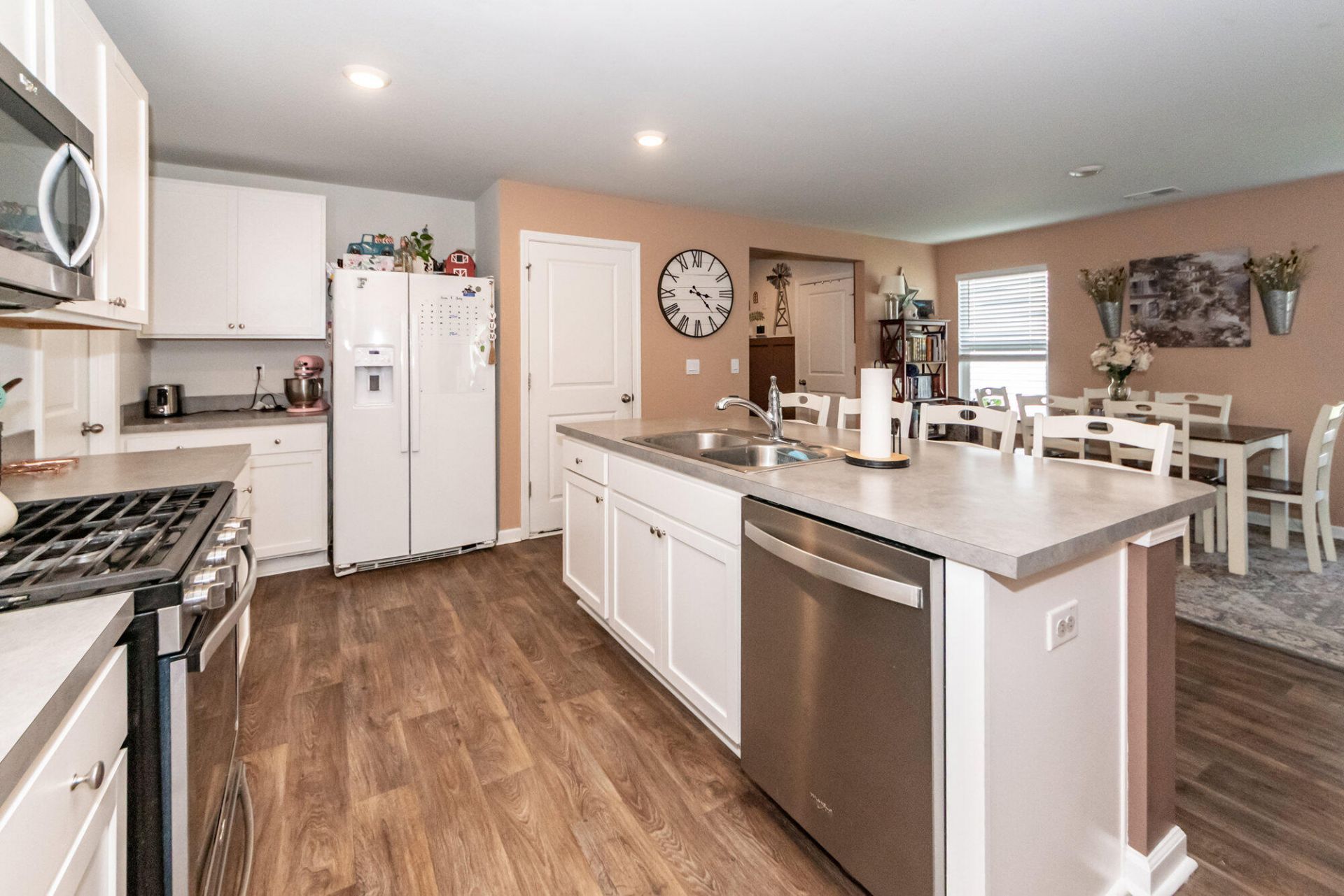 233 Coral Sunset Way Photo 6